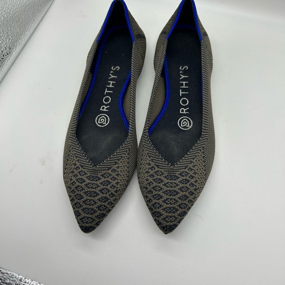 Rothy’s The Point Flats in Grey Python Pattern Size 6